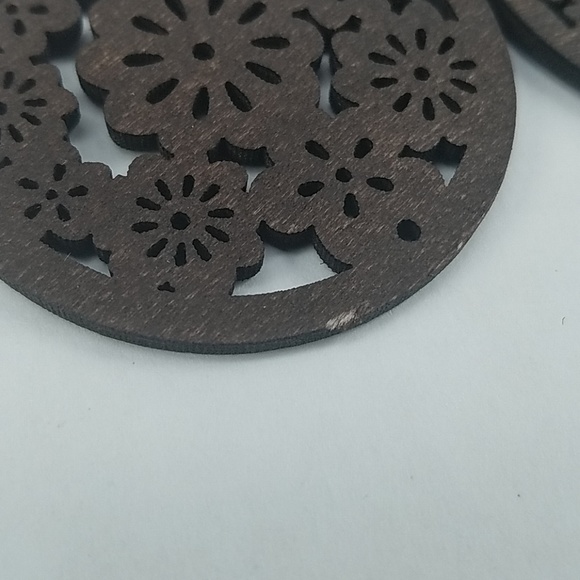 Dark brown laser cut wooden round floral earrings - Picture 2 of 8